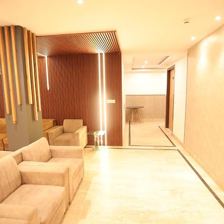 Hotel Del Inn By F9 Hotels - Near Igi Airport Ню Делхи Екстериор снимка