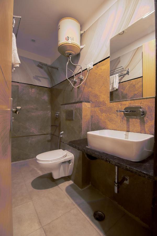 Hotel Del Inn By F9 Hotels - Near Igi Airport Ню Делхи Екстериор снимка