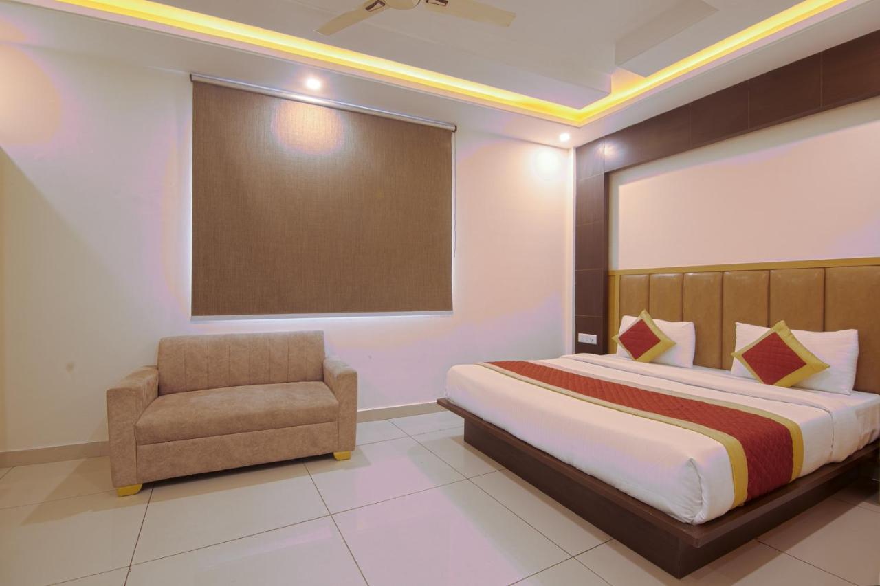 Hotel Del Inn By F9 Hotels - Near Igi Airport Ню Делхи Екстериор снимка