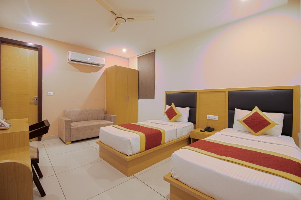 Hotel Del Inn By F9 Hotels - Near Igi Airport Ню Делхи Екстериор снимка