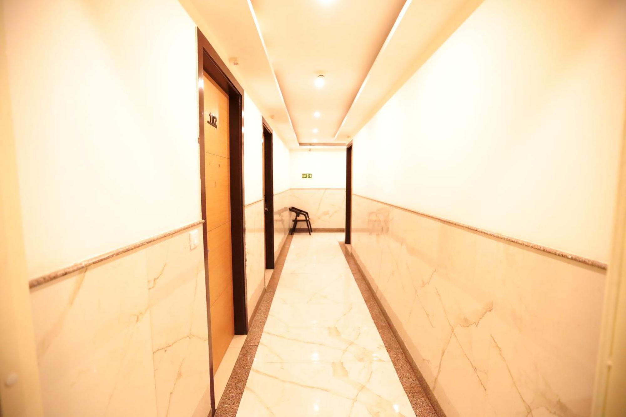 Hotel Del Inn By F9 Hotels - Near Igi Airport Ню Делхи Екстериор снимка