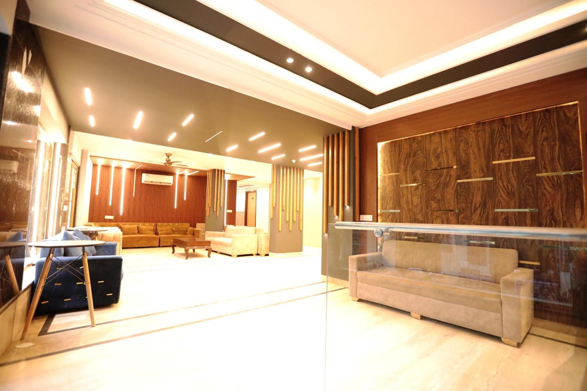 Hotel Del Inn By F9 Hotels - Near Igi Airport Ню Делхи Екстериор снимка