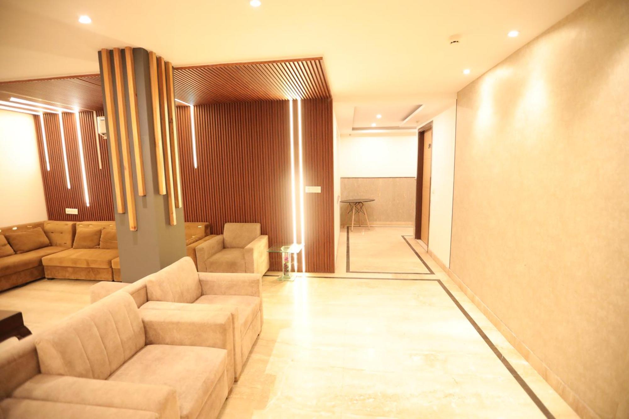 Hotel Del Inn By F9 Hotels - Near Igi Airport Ню Делхи Екстериор снимка