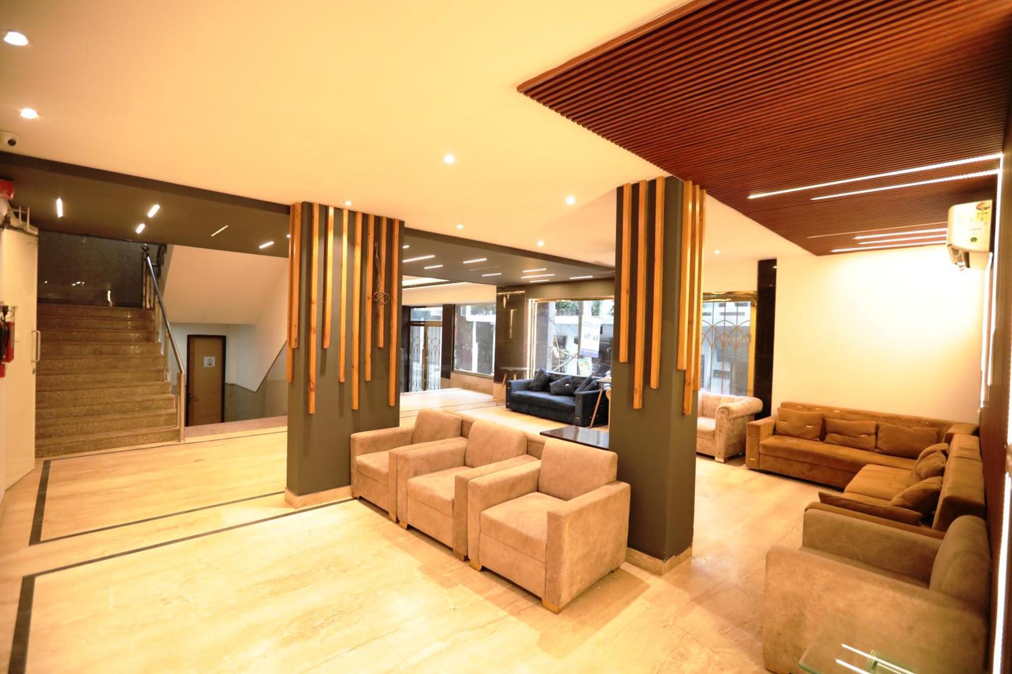 Hotel Del Inn By F9 Hotels - Near Igi Airport Ню Делхи Екстериор снимка